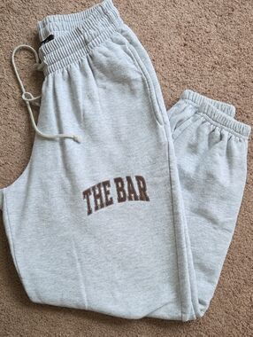 The Bar Light Gray Elastic-Waist Sweatpants with Drawstring With Chocolate Logo